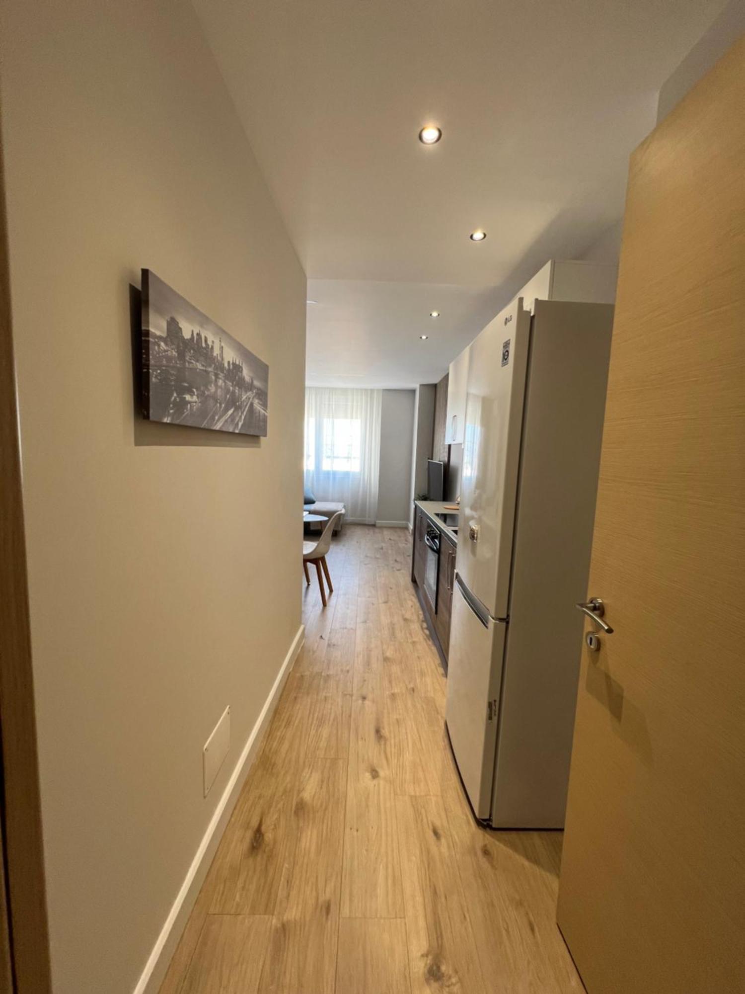 Port View Apartment 2 ドゥラス エクステリア 写真
